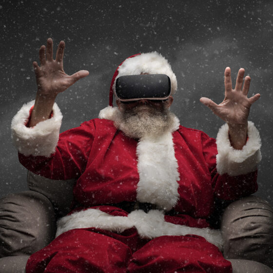 santa claus experiencing virtual reality
